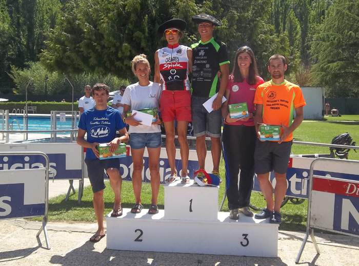 Casares y Müller triunfan en el XVIII Triatlón Olímpico Club Natación Pamplona